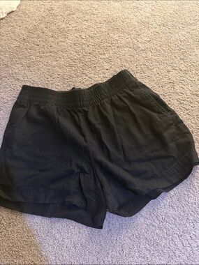 Old Navy Black Pull-On Jean-Style Shorts